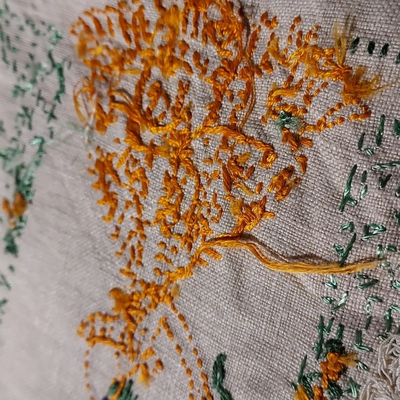 Handmade Embroidered Table Runner Lady Under Garden Tressel - Picture 6 of 6